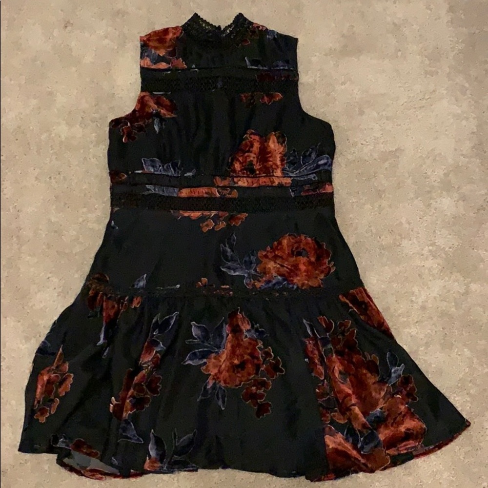 Gianni Bini sleeveless dress